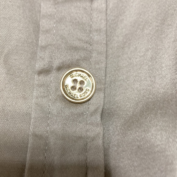 Michael by Michael Kors taupe button front 3/4 sleeve shirt size 4 - Picture 3 of 7